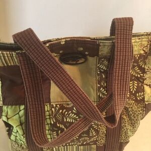 Donna Sharp GREEN AND BROWN Tote